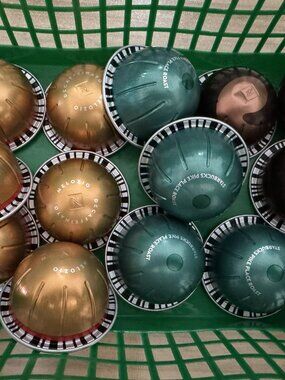 Nespresso Vertuo 14 pods 6 decaf melozio, 3 chocolate, 5 Starbucks Pike Place3